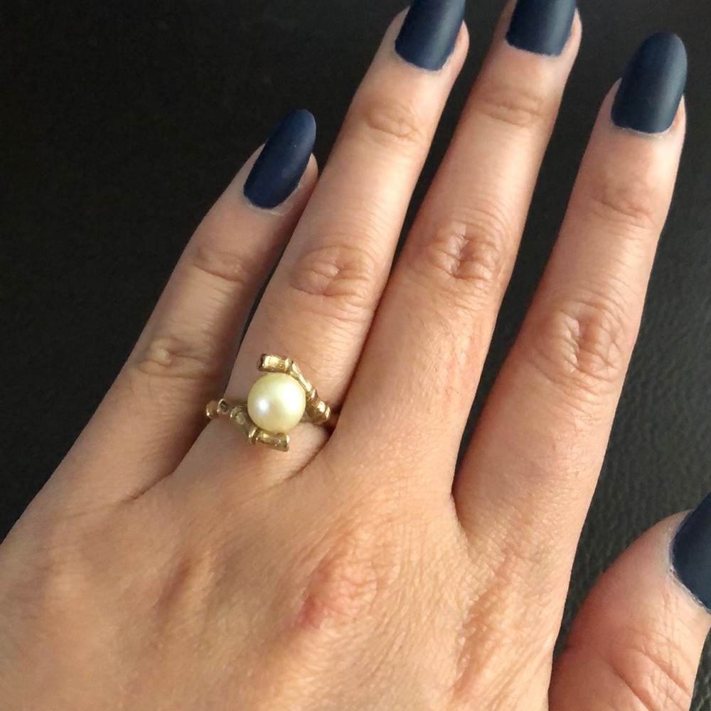 14K gold pearl ring